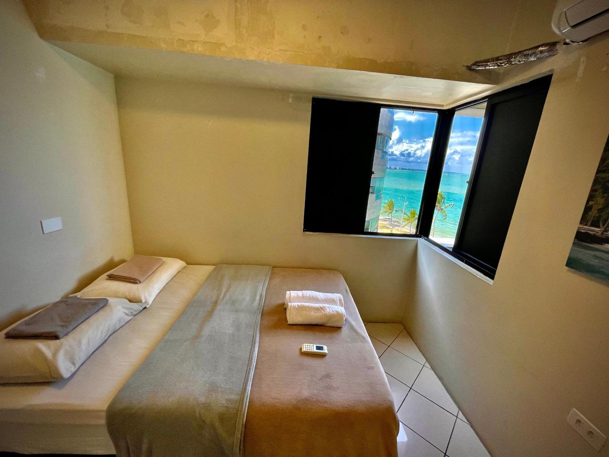 Apartamento Beira Mar 2 Quartos Com Ar E Cozinha Completa Maceió